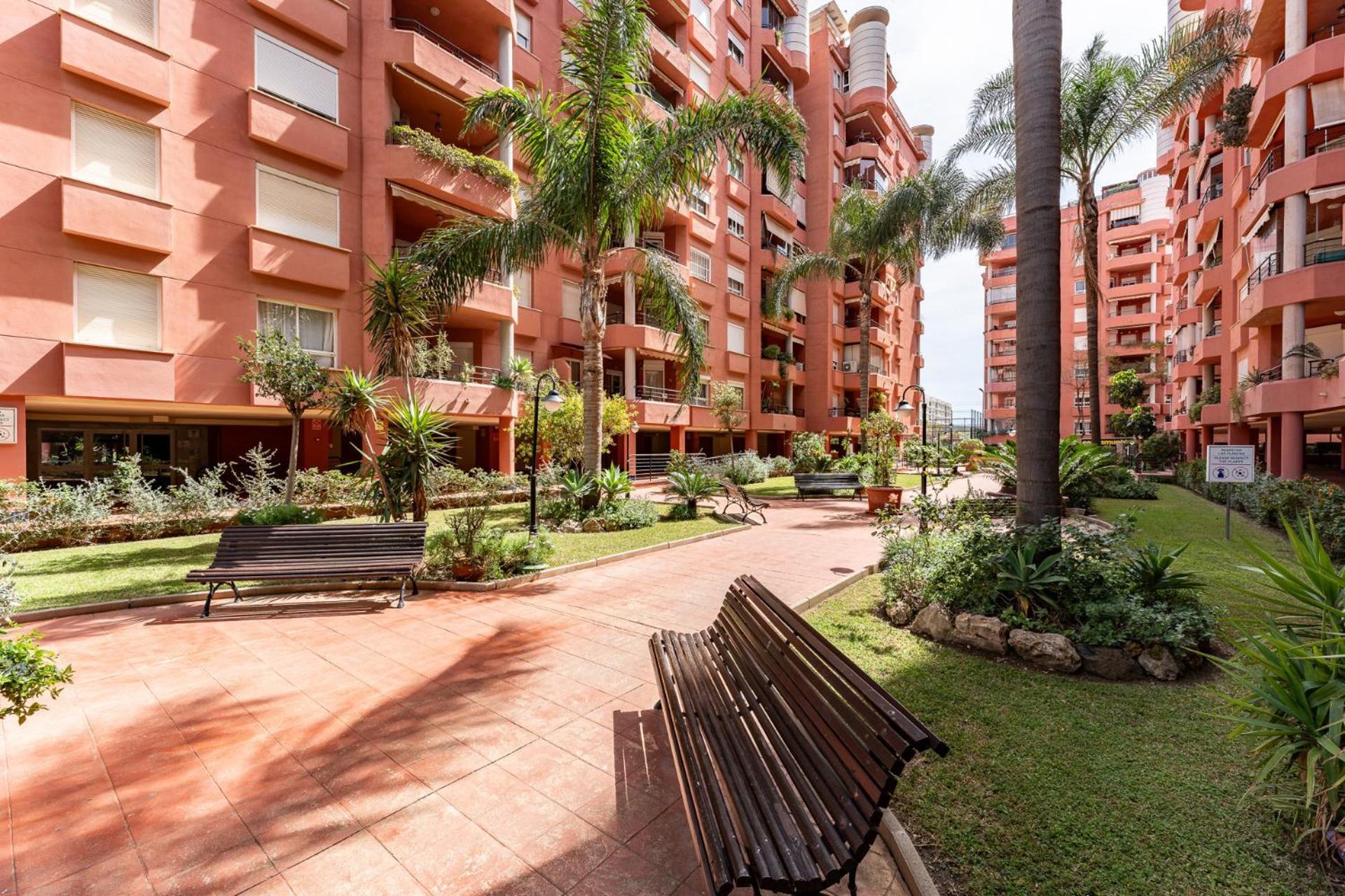 Malagasuite Coastal Paradise Fuengirola Exterior foto